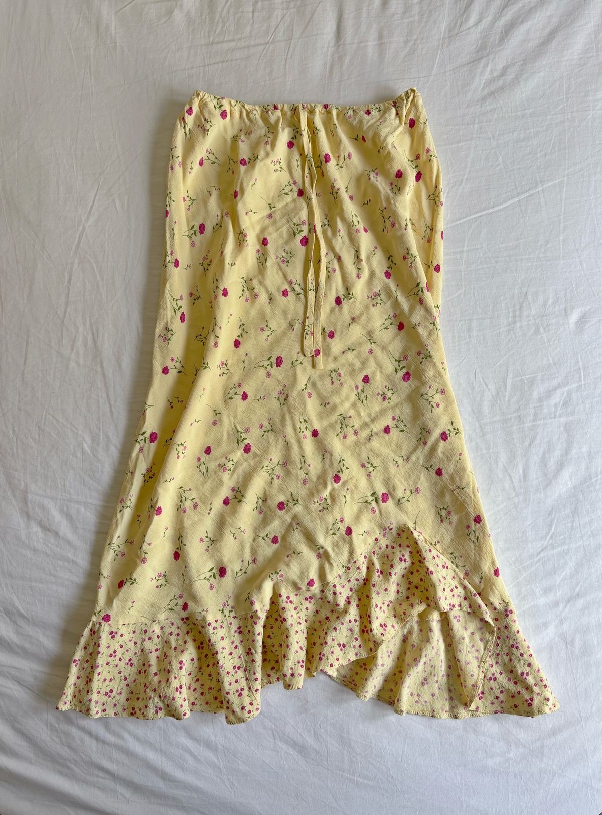 Vintage 00's Baby Yellow Floral Midi Skirt